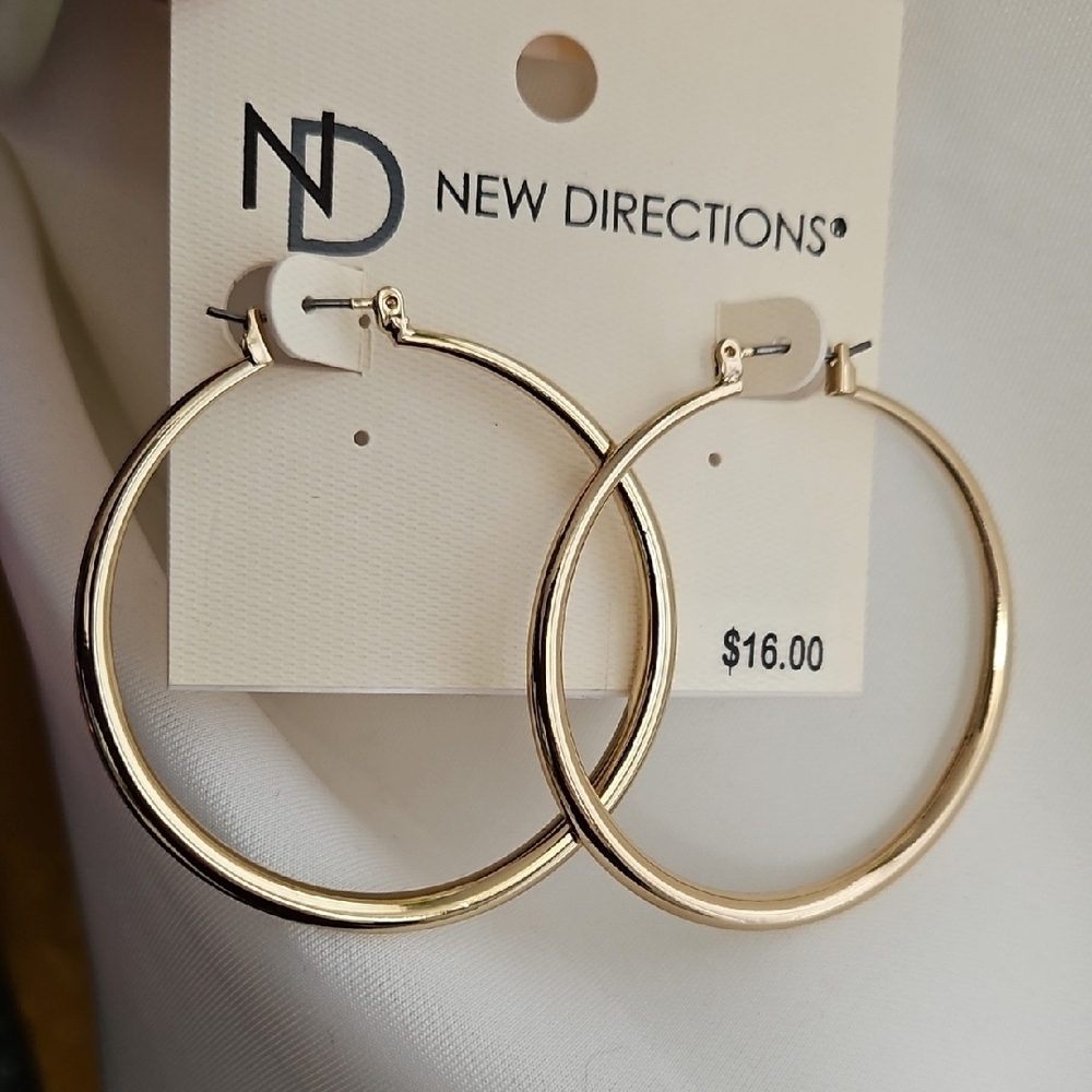 NWT New Directions Shiny Gold Hoop Earrings